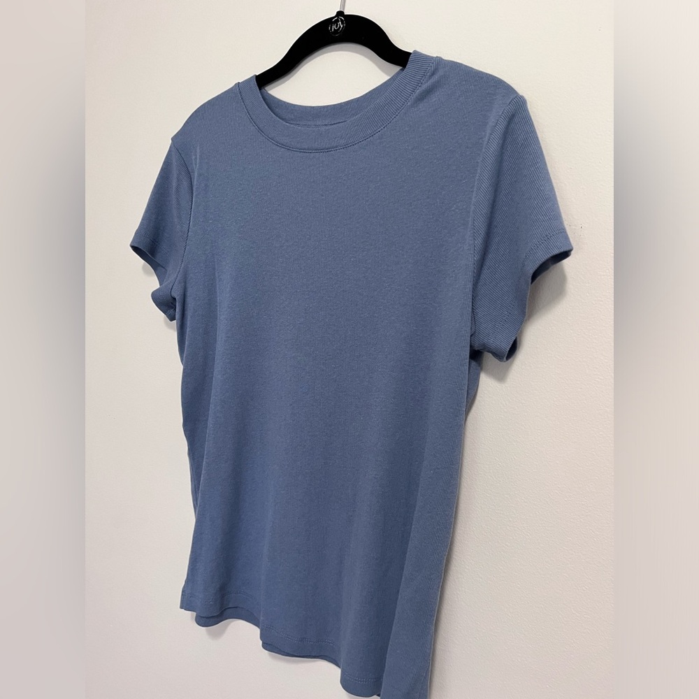 Blue Ribbed High Neck Short Sleeve Shirt. Women’s Size XL. EUC - Picture 4 of 9